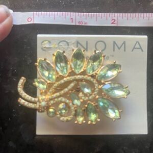 Sonoma light green gem brooch